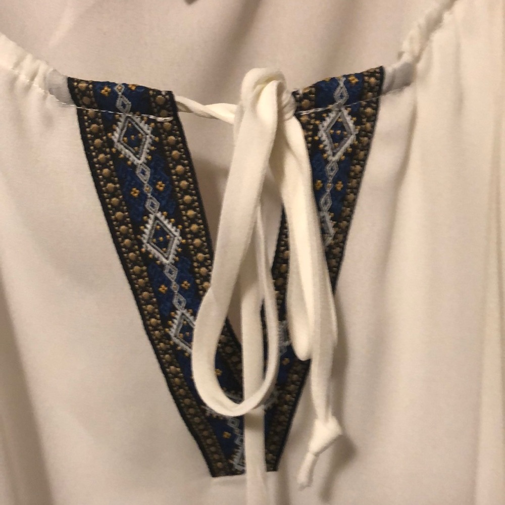 Want and Needs peasant style top size M - Picture 3 of 5